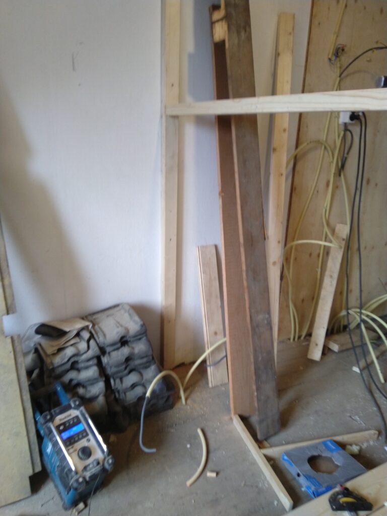 de opbouw in eerste stadium